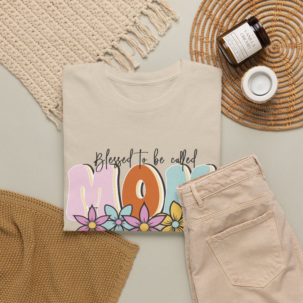 “Blessed to Be Called Mom” T-Shirt – Floral Motherhood Graphic Tee