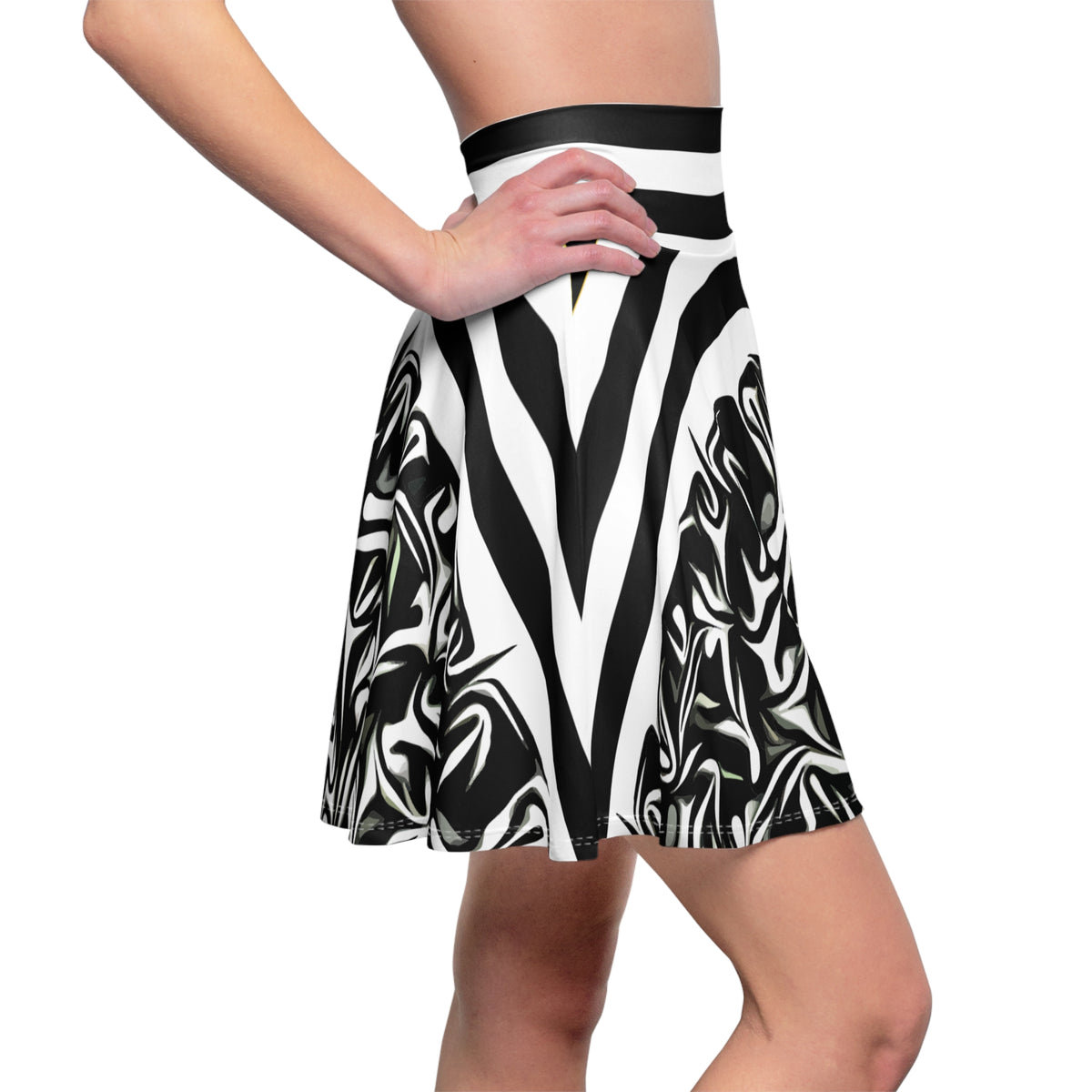 Black & White Abstract Skater Skirt – Modern Graphic Design