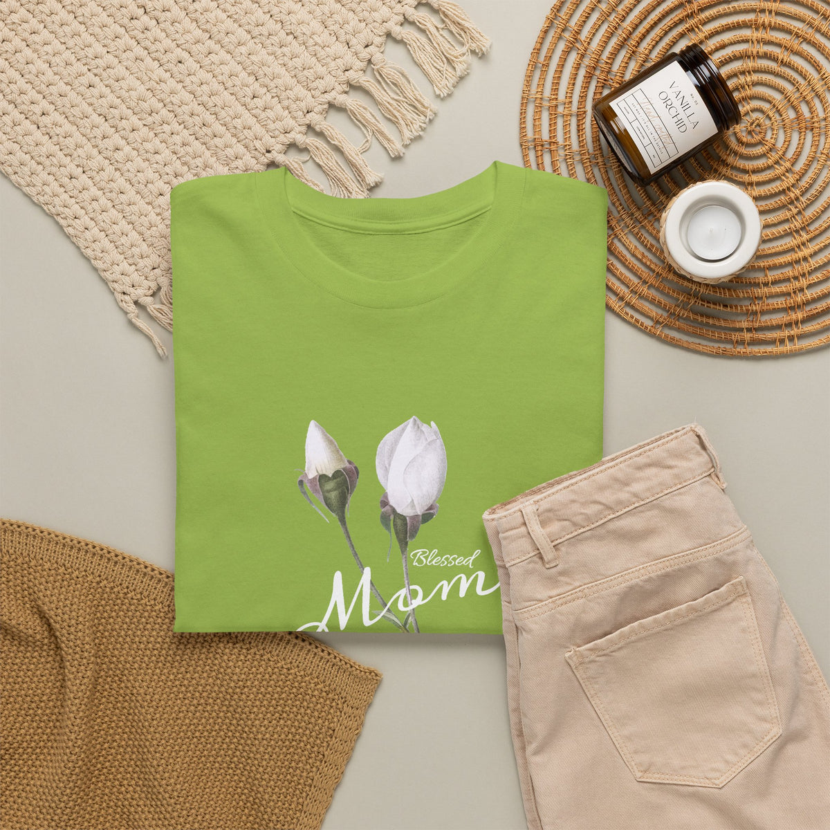 Mom Floral T-Shirt – Minimalist Women’s Cotton Graphic Tee