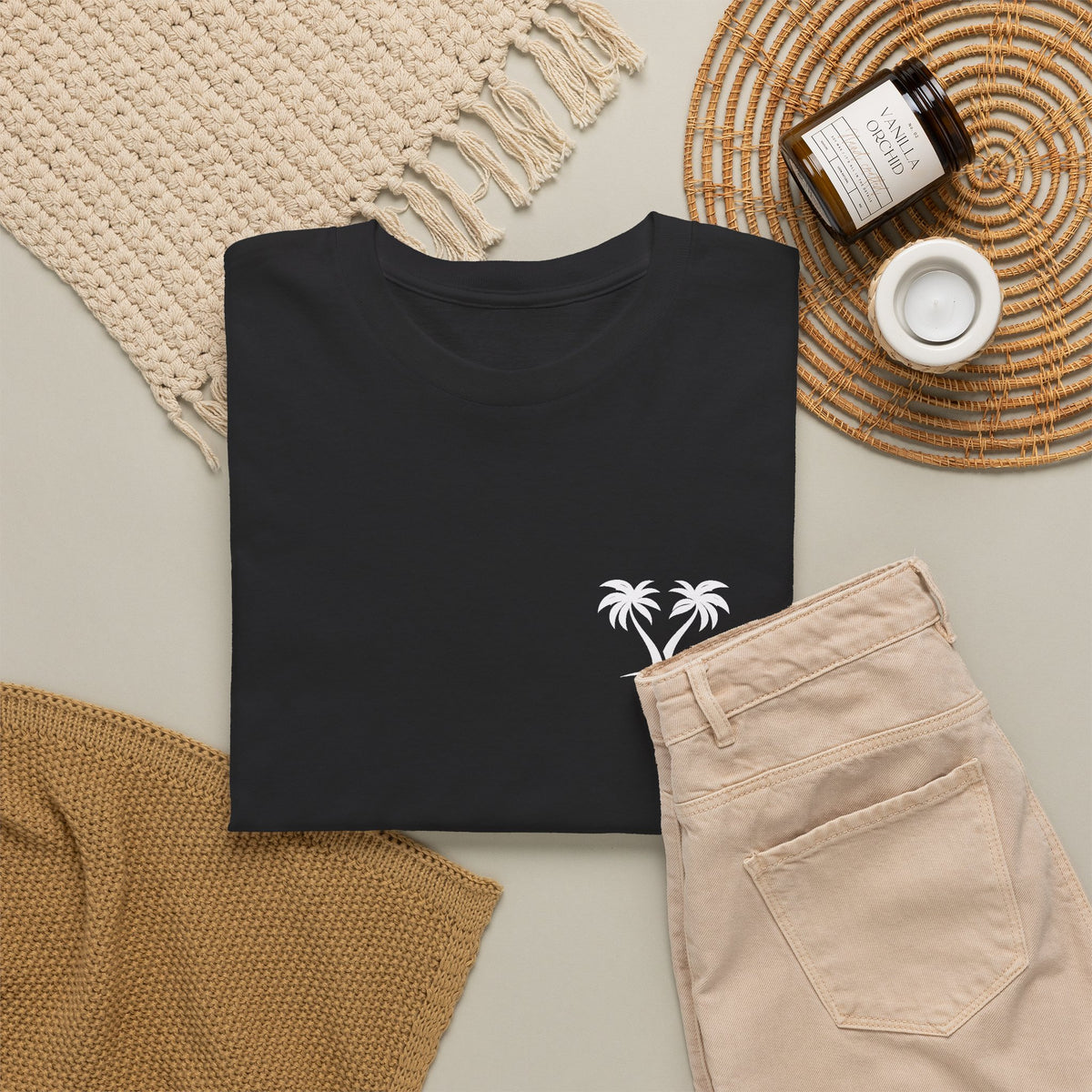 Minimal Palm Tree T-Shirt – Tropical Beach Graphic Tee