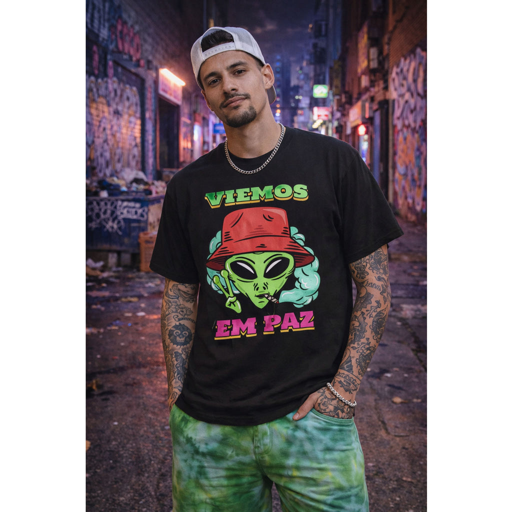 “We Come in Peace” Alien T-Shirt – Retro UFO Graphic Tee