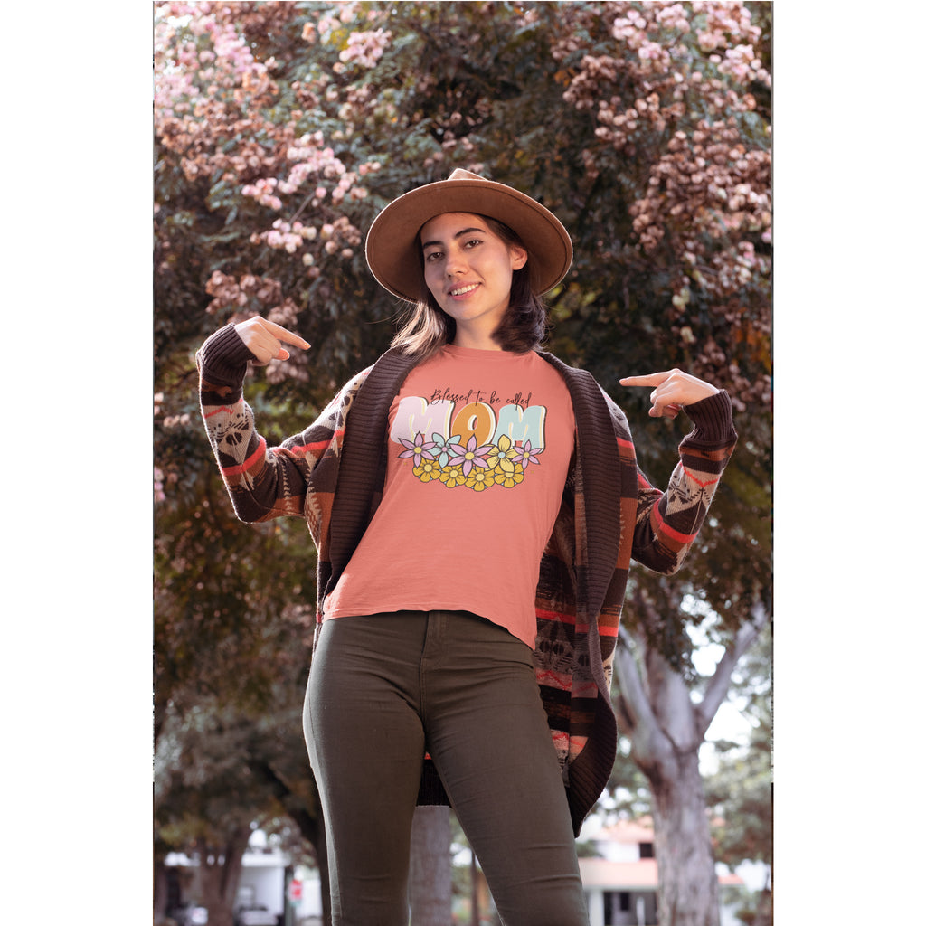 “Blessed to Be Called Mom” T-Shirt – Floral Motherhood Graphic Tee