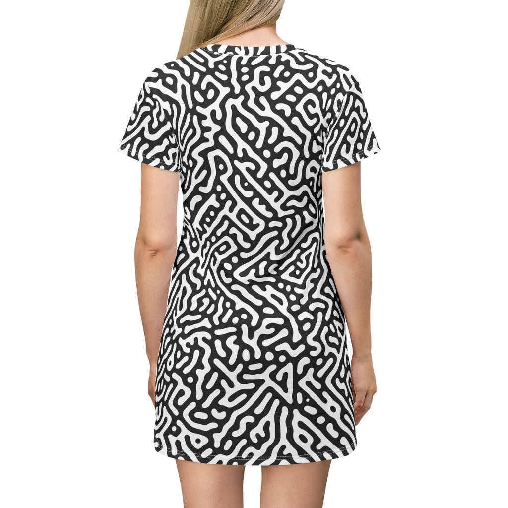 Black & White Maze Pattern T-Shirt Dress  All-Over Print Casual Dress