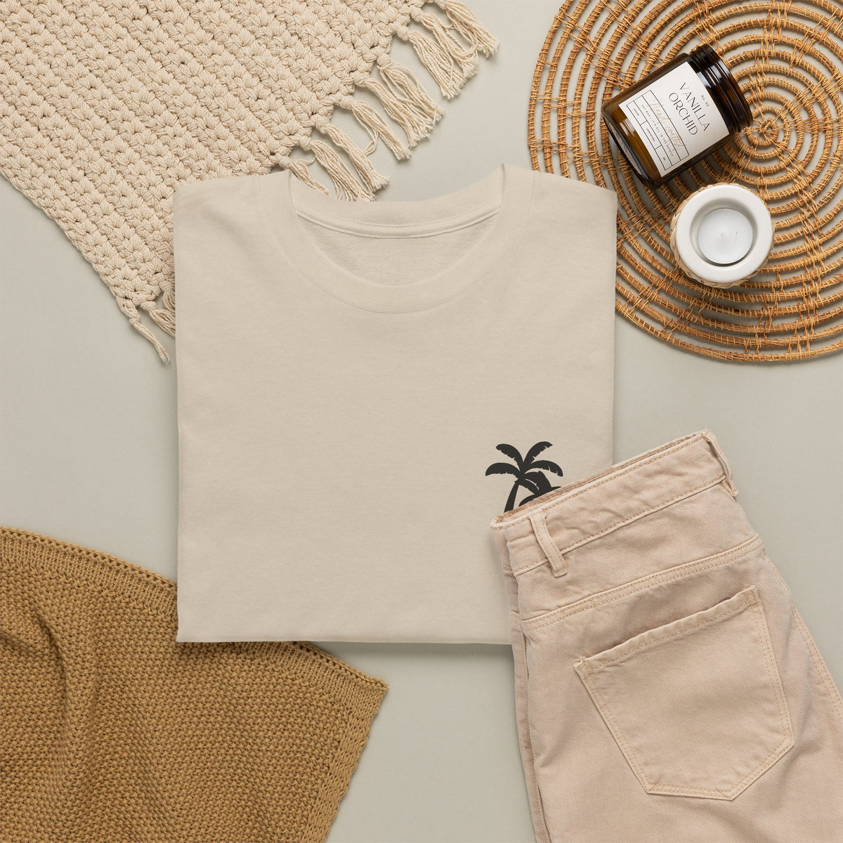 Minimal Palm Tree T-Shirt – California Beach Graphic Tee