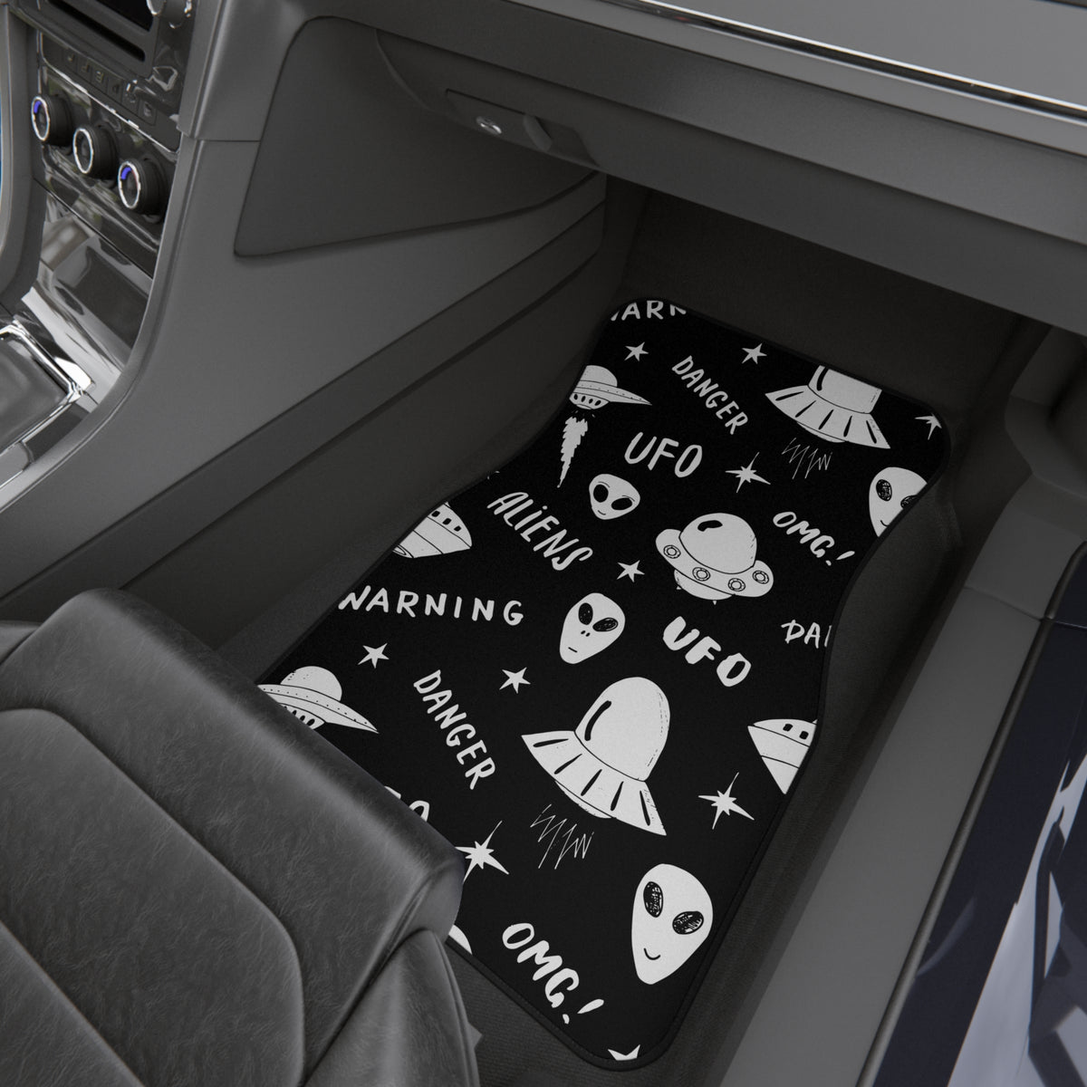 Alien UFO Car Floor Mats – Black & White 4-Piece Set