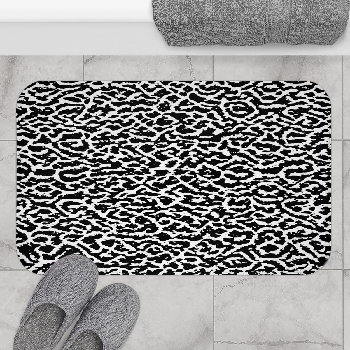 Black & White Animal Print Bath Mat – Modern Wild Bathroom Decor
