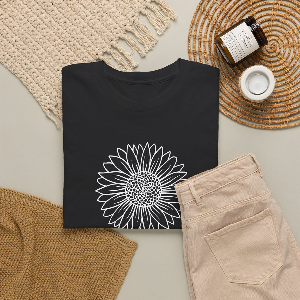 Minimal Sunflower T-Shirt – Floral Line Art Graphic Tee